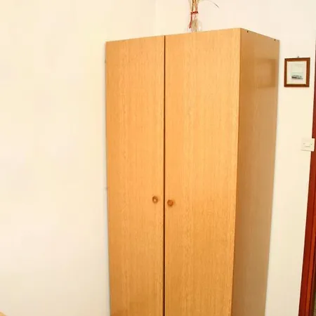Apartment Mandre 4123a *